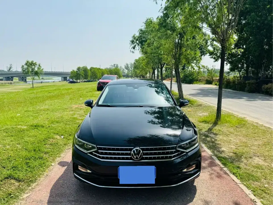 Volkswagen Magotan Model 2 Million Commemorative Edition 330TSI DSG Luxury 2023