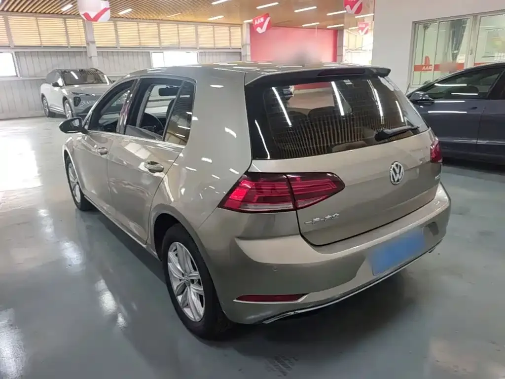Volkswagen Golf 1.6L Auto Comfort (China V) 2019 — фото 5