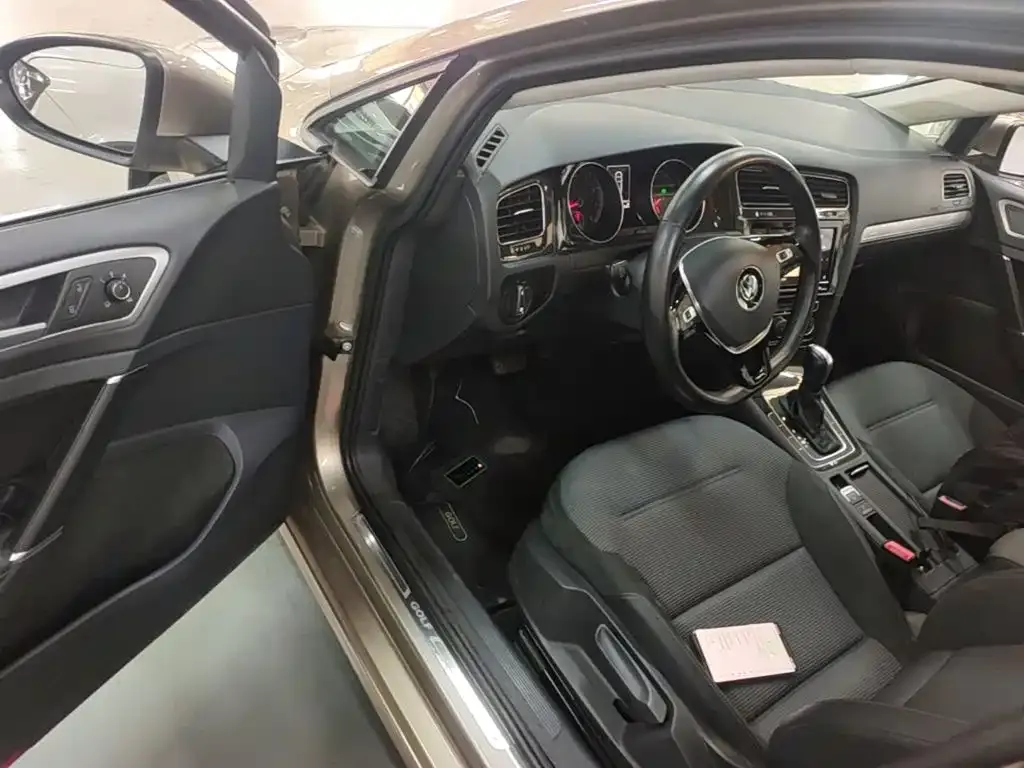 Volkswagen Golf 1.6L Auto Comfort (China V) 2019 — фото 16