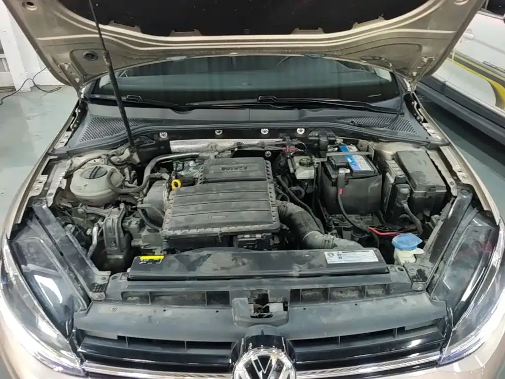 Volkswagen Golf 1.6L Auto Comfort (China V) 2019 — фото 20