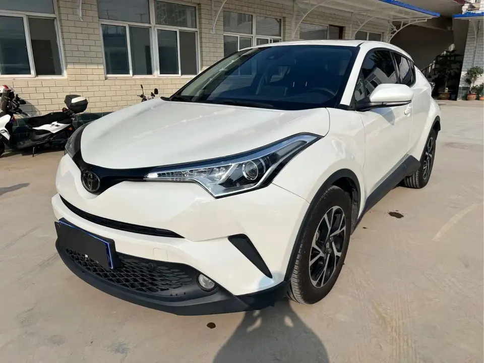 Toyota C-HR Model 2.0L Leading 2021