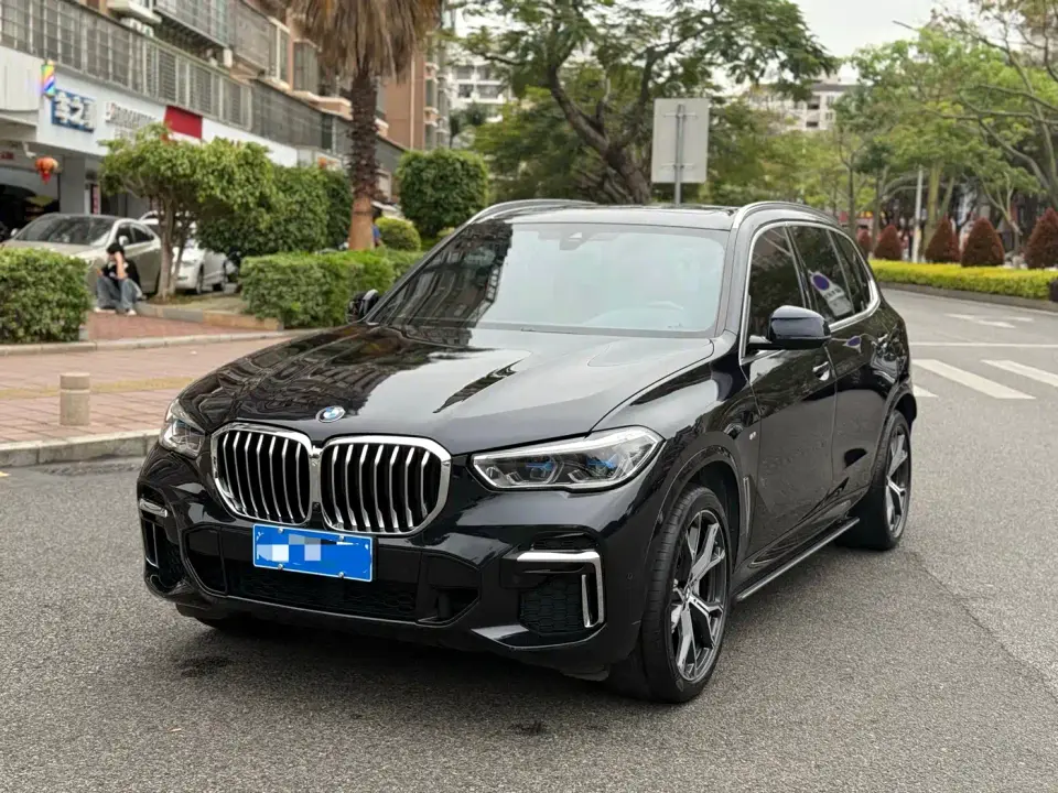 BMW X5 xDrive 40Li M Sport Package 2023