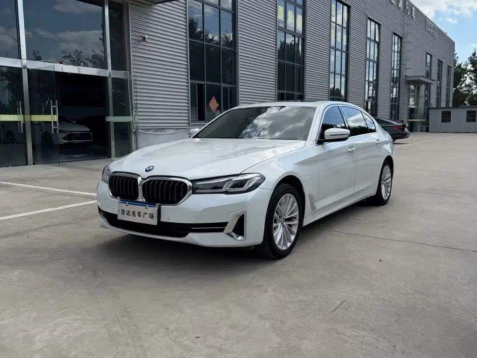 BMW 5 Series 525Li M Sport Package 2022