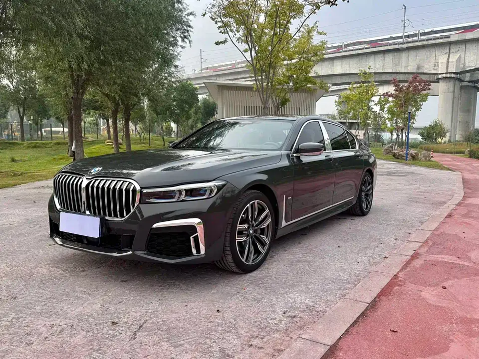 BMW 7 Series Model 740Li xDrive Executive M Sport Package 2021