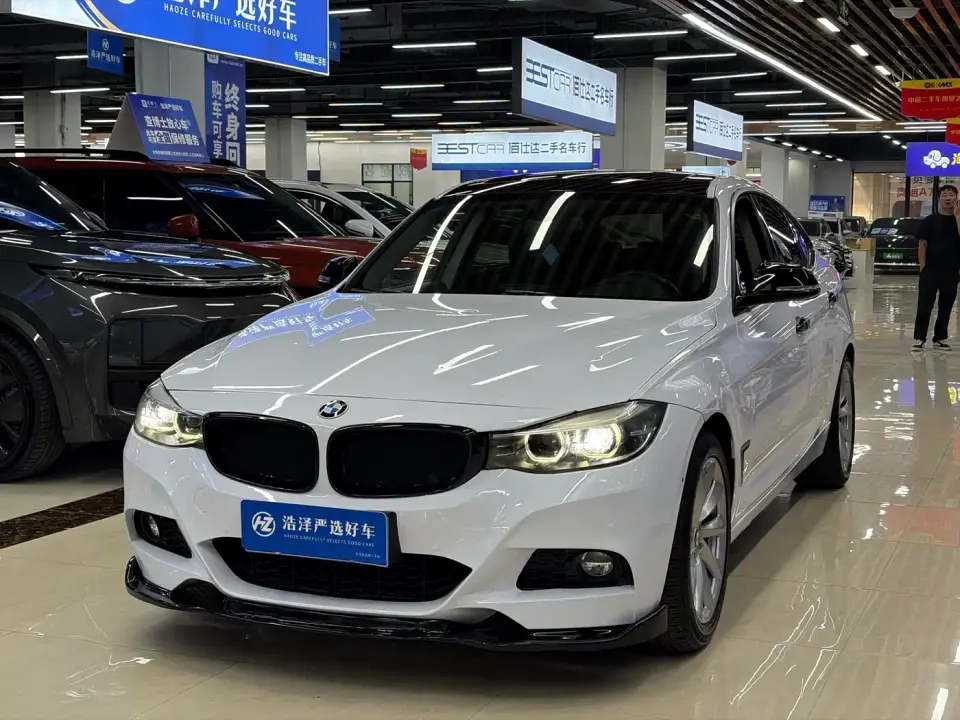 BMW 3 Series GT 320i Fashion 2019