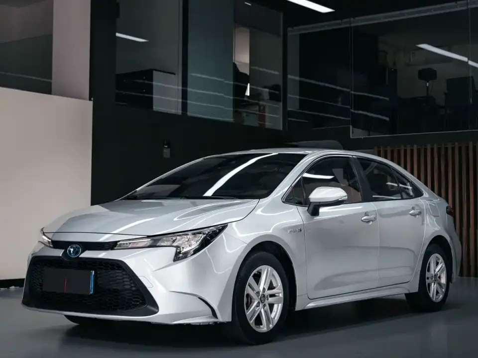 Toyota Levin Dual Engine 1.8H E-CVT Progressive Edition 2021