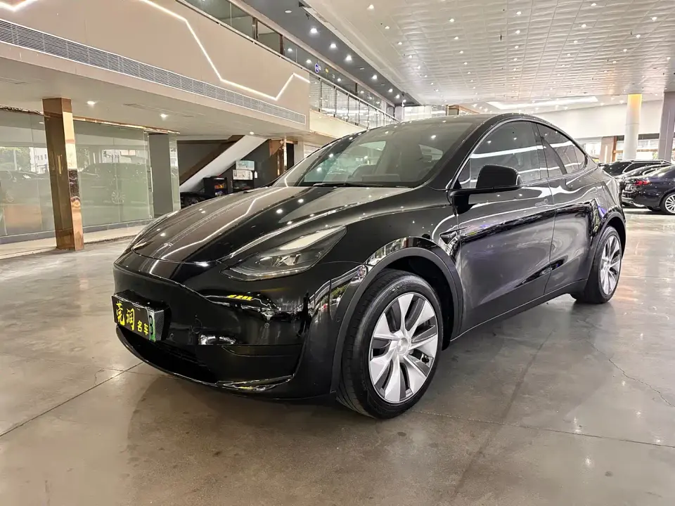 Tesla Model Y Facelift Rear-Wheel Drive Version 2023