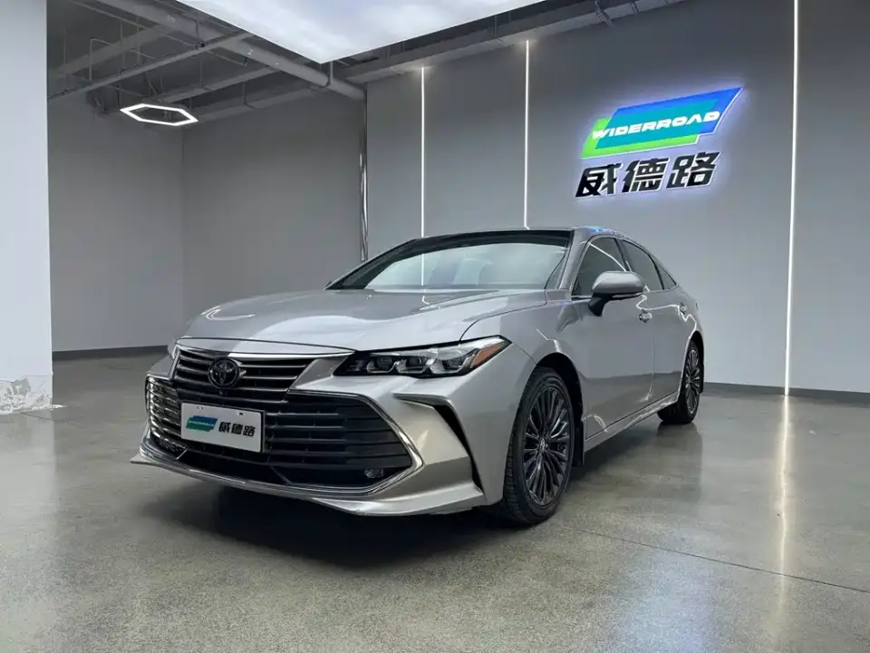 Toyota Avalon 2.0L XLE Premium Edition (China VI) 2020
