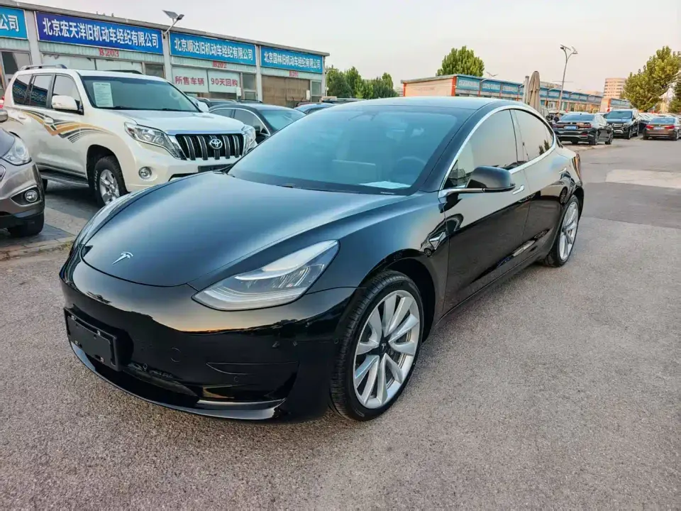 Tesla Model 3 Standard Range Rear-Wheel Drive Upgrade 2020