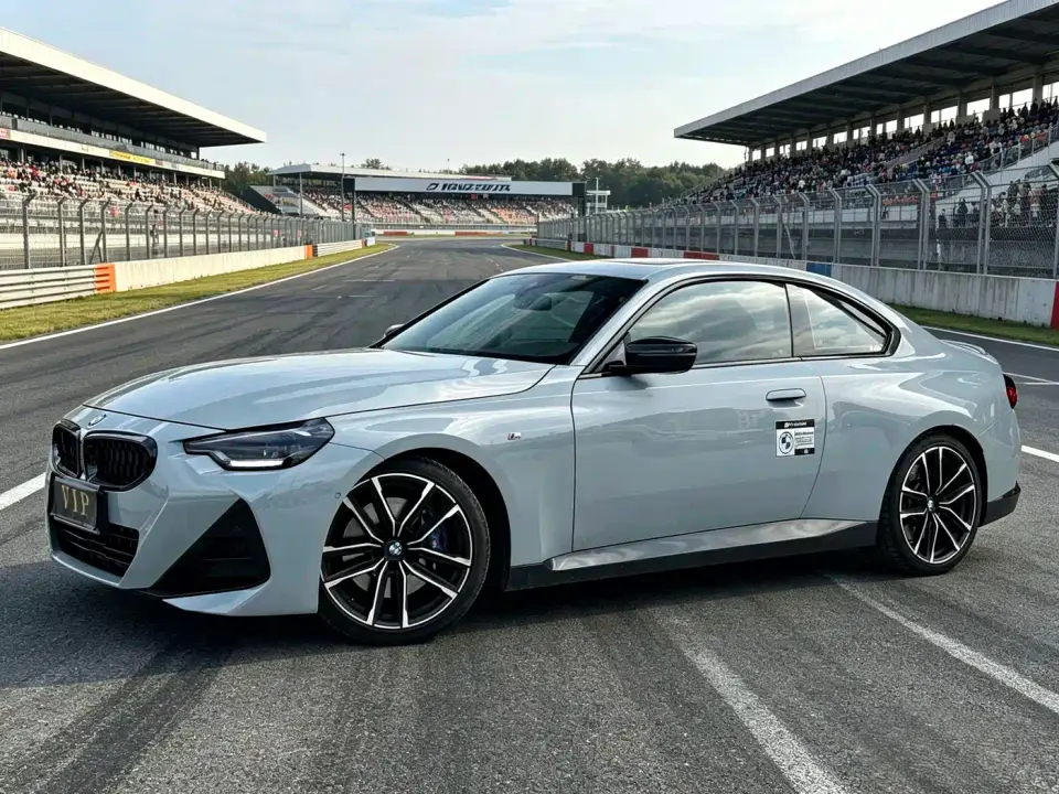BMW 2 Series (Import) 225i M Shadow Edition 2022