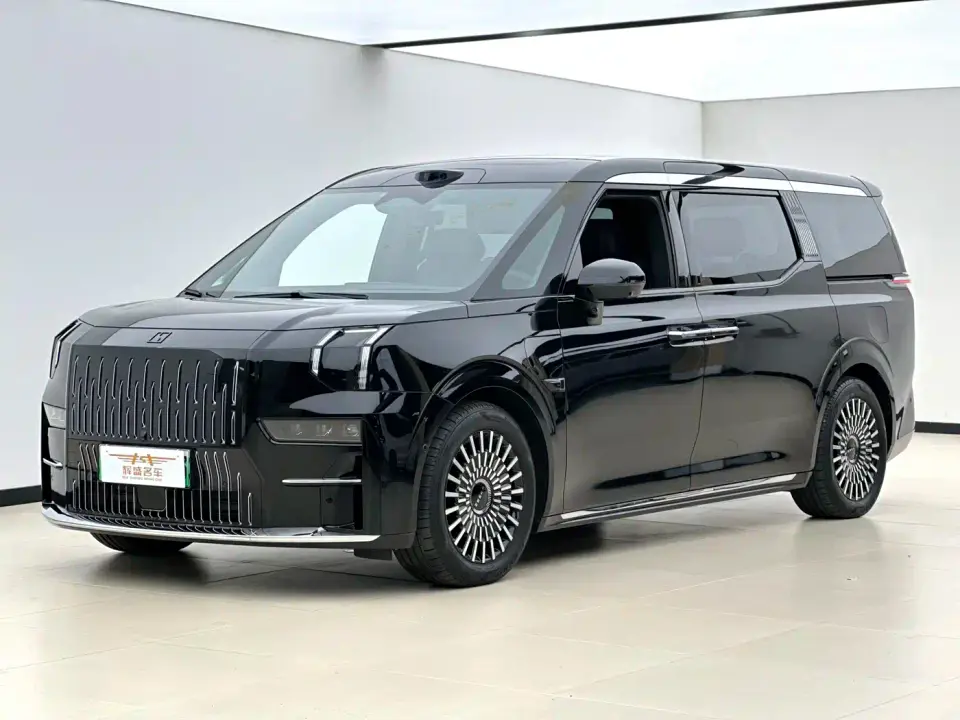 Zeekr 009 6-seat Executive AWD 108kWh 2025