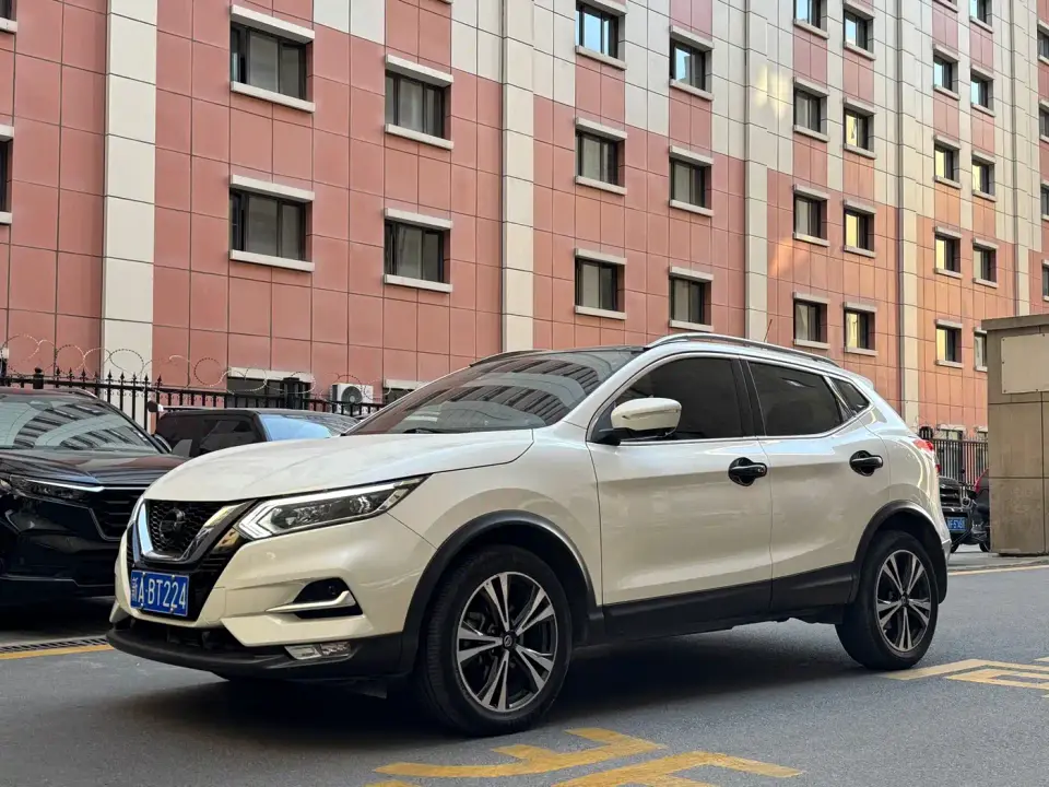 Nissan Qashqai 2.0L CVT Luxury Version 2020