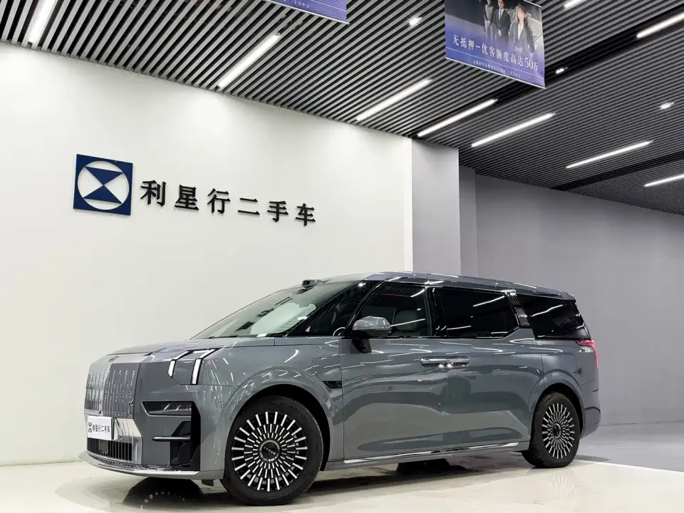 Zeekr 009 7-Seat Aisle AWD Version 108kWh 2025