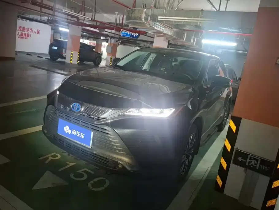 Toyota Lingfang HARRIER Hybrid 2.5L CVT 2WD Luxury Edition 2023