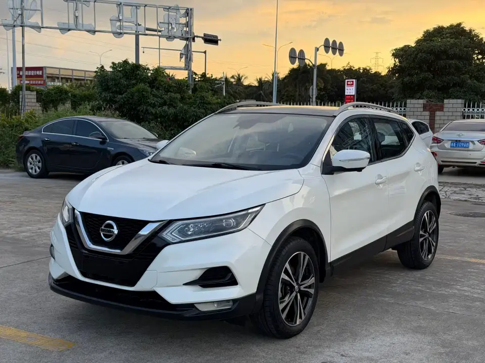 Nissan Qashqai 2.0L CVT Luxury Edition 2020