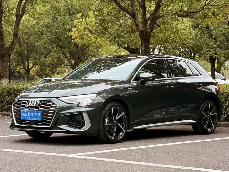 Audi A3 Model Sportback 35 TFSI Fashion Sport 2024