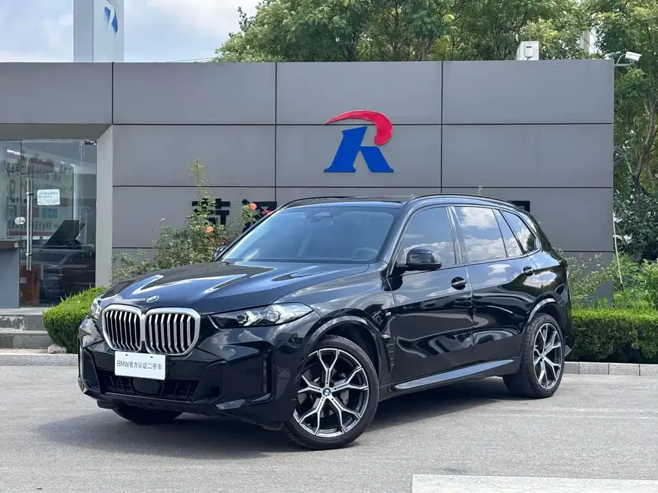 BMW X5 Model xDrive 30Li Exclusive M Sport Blackout Package 2025