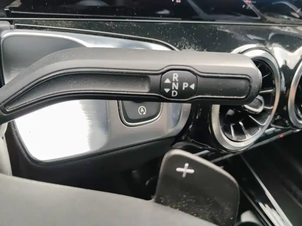Mercedes-Benz GLB-Class GLB 180 Style 2021 — фото 15