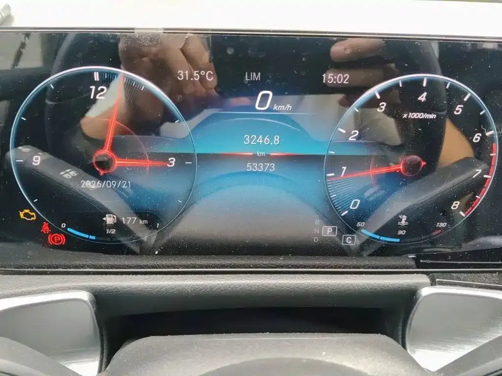 Mercedes-Benz GLB-Class GLB 180 Style 2021 — фото 13