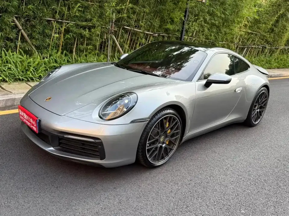 Porsche 911 Carrera 3.0T 2021