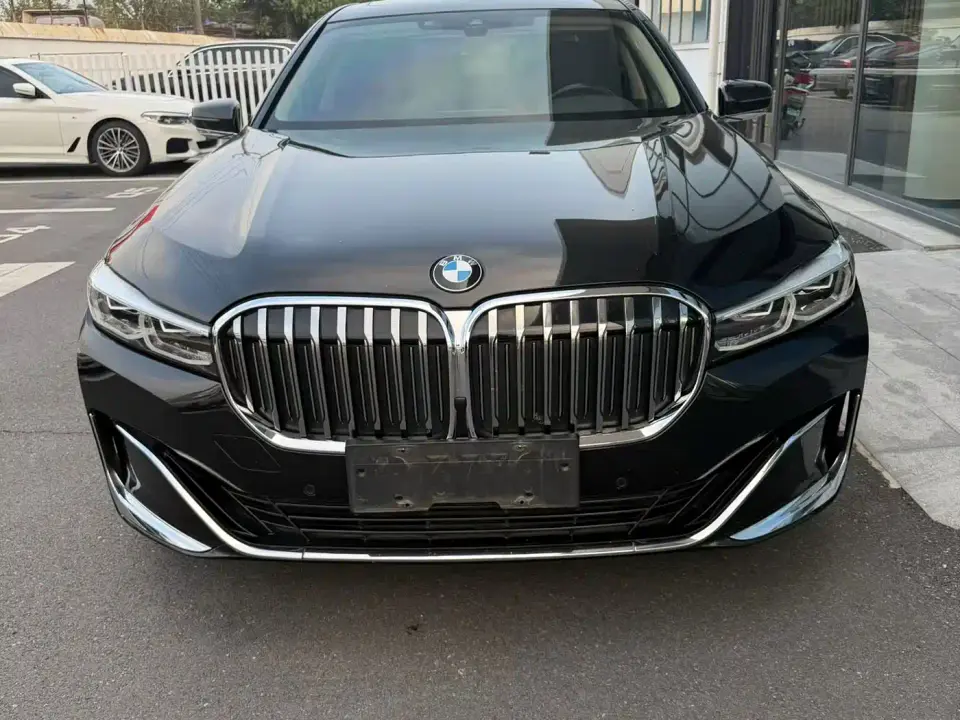 BMW 7 Series Model 740Li Leading Luxury Package 2022