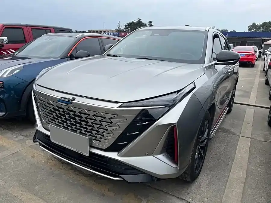 Changan Oshan Z6 Blue Whale 1.5T DCT Intelligent Leader 2022