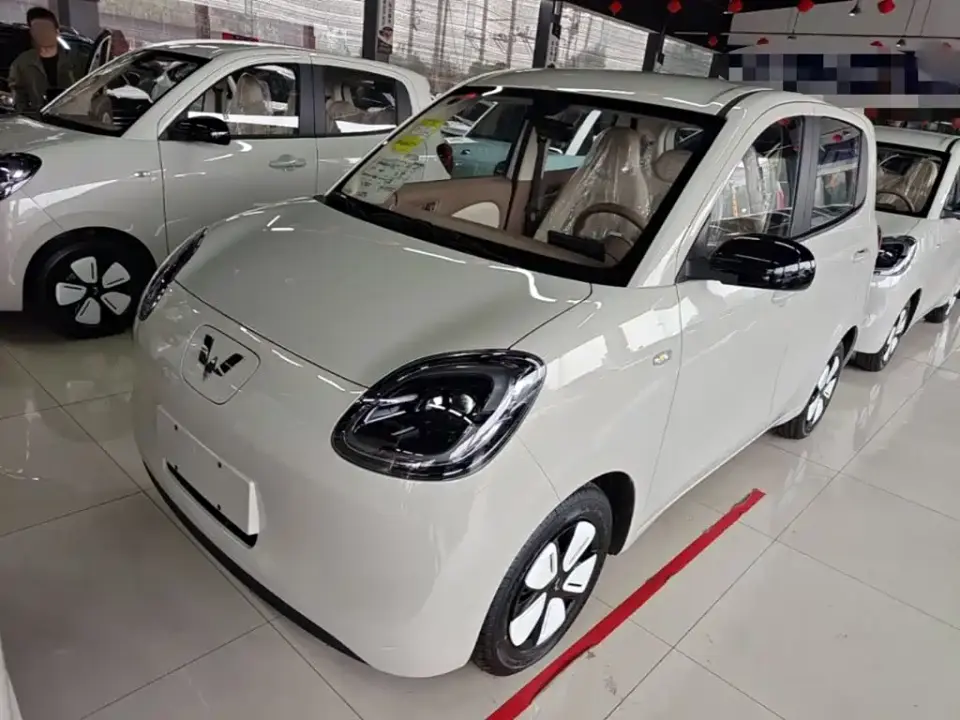 Wuling Motors Hongguang MINIEV 4-Door Advanced 2026