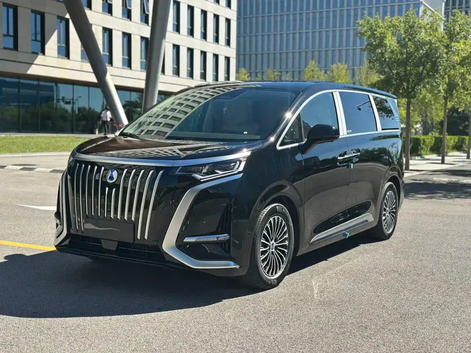 Denza D9 EV 620 Premium 2026