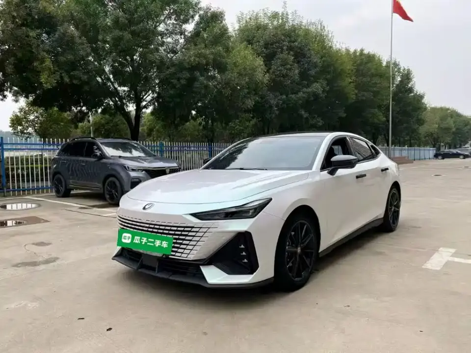Changan UNI-V 1.5T Premium Model 2022