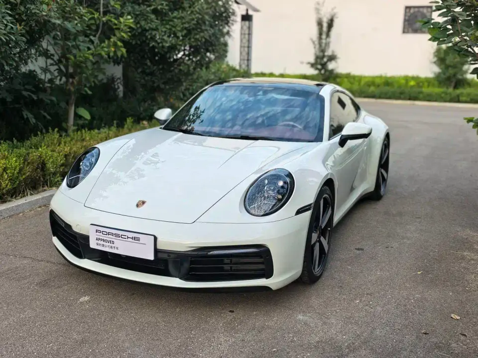Porsche 911 Carrera 3.0T 2024