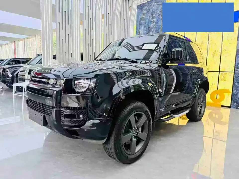 Land Rover Defender 90 3.0T P400 X-Dynamic HSE 2025