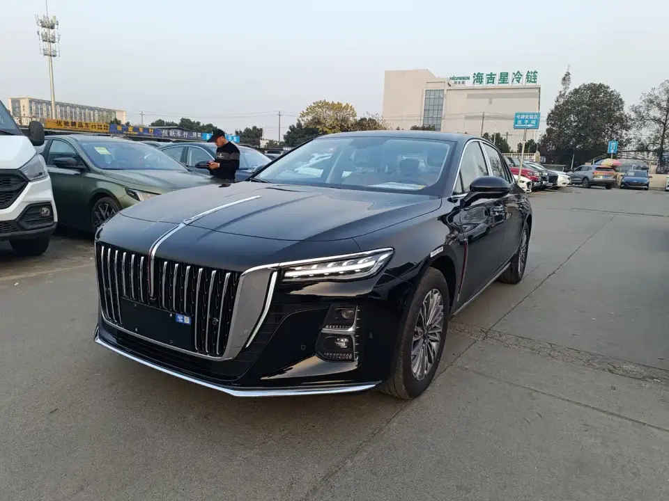 Hongqi H5 1.5T DCT Smart Connect Flag Joy Edition 2023