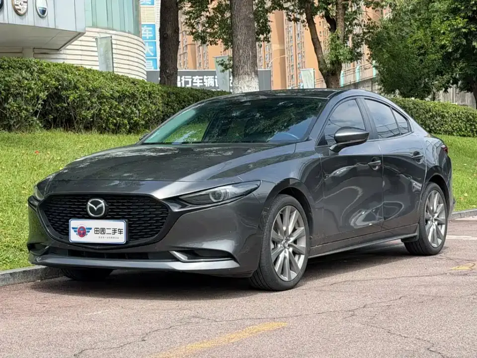 Mazda Mazda3 Axela 2.0L Automatic Premium Edition 2022