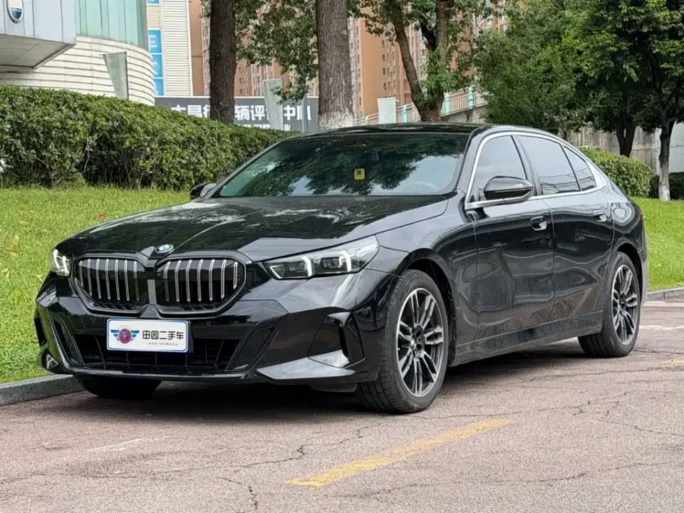 BMW 5 Series 530Li Leading M Sport Package 2026
