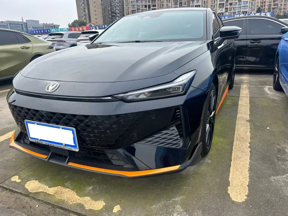 Changan UNI-V 1.5T Deluxe Sport 2024
