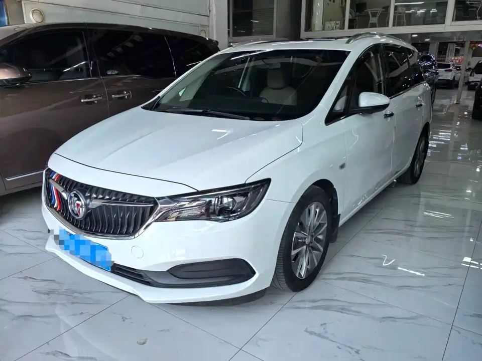 Buick GL6 323T Mild Hybrid Connected Luxury 2021