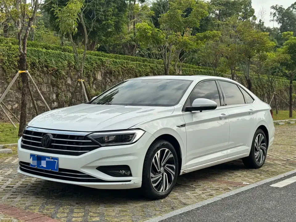 Volkswagen Sagitar 280TSI DSG Surpassing Edition 2021