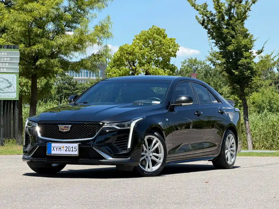 Cadillac CT4 28T Fashion Style 2022