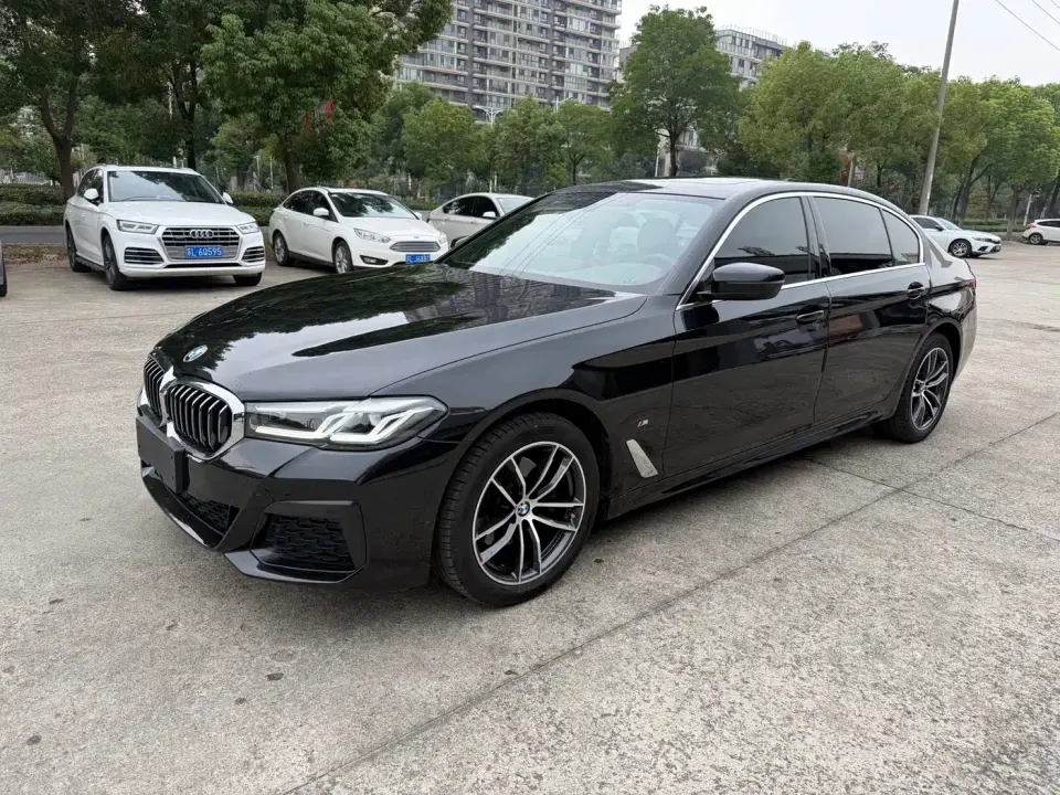 BMW 5 Series 525Li M Sport Package 2022