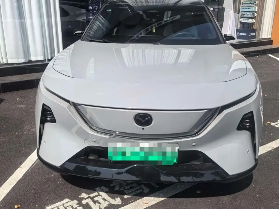 Mazda EZ-60 Range-extender Base Model 2025