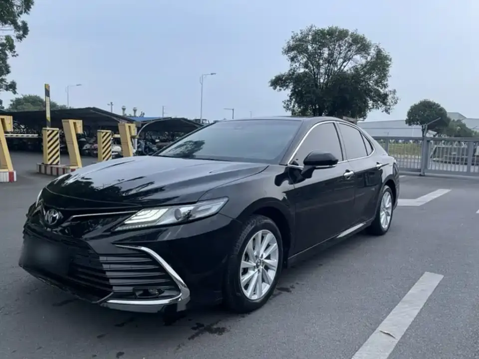 Toyota Camry 2.0G Luxury Edition 2023