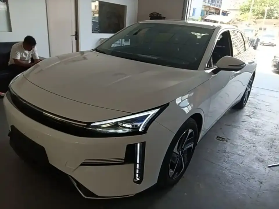 Geely Galaxy Galaxy L6 60km PLUS Soaring Dragon Edition 2024