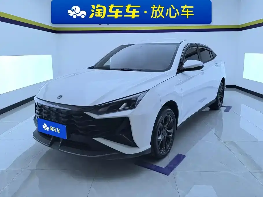 Dongfeng Aeolus Yixuan 1.5L Auto Luxury 2025