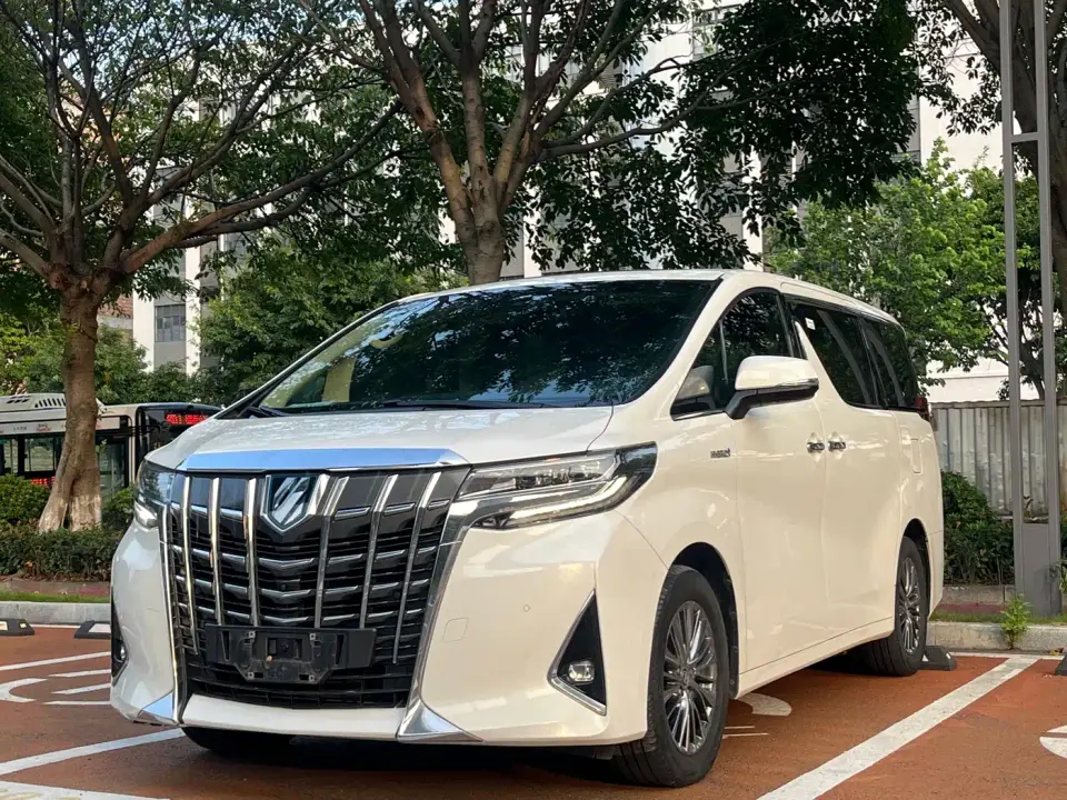 Toyota Alphard Hybrid 2.5L Luxury Edition 2020