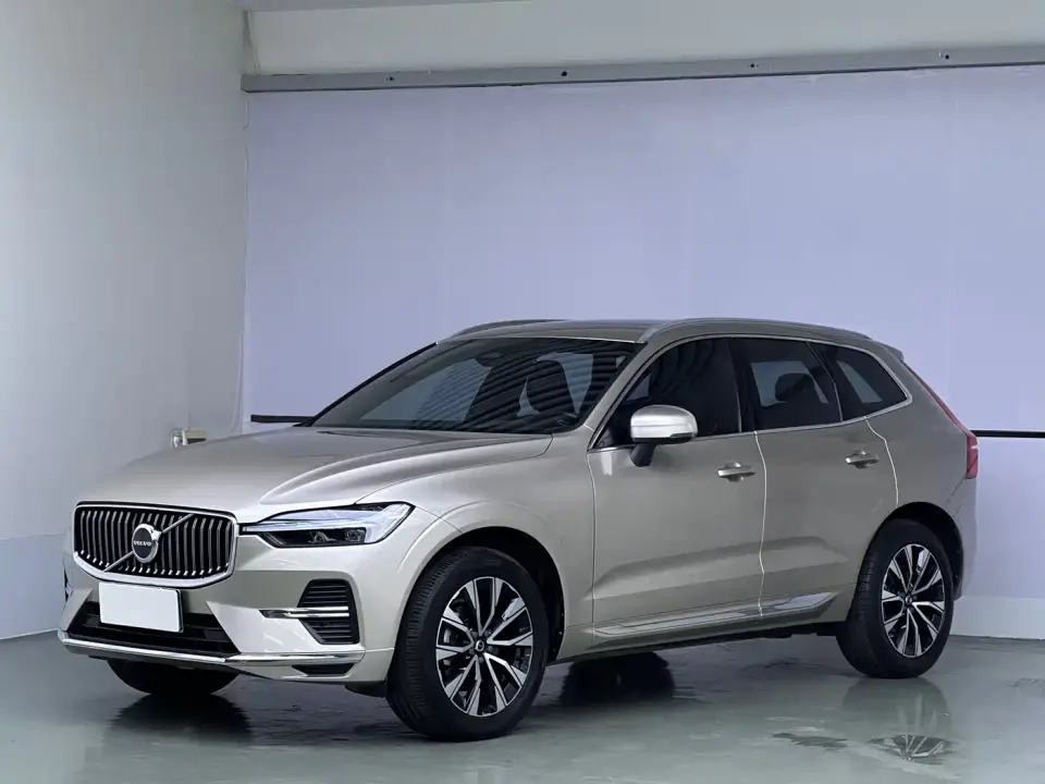 Volvo XC60 B5 AWD Smart Elite Luxury 2022