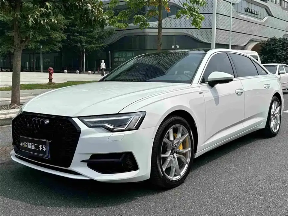 Audi A6L Facelift 45 TFSI Premium Elegance 2023