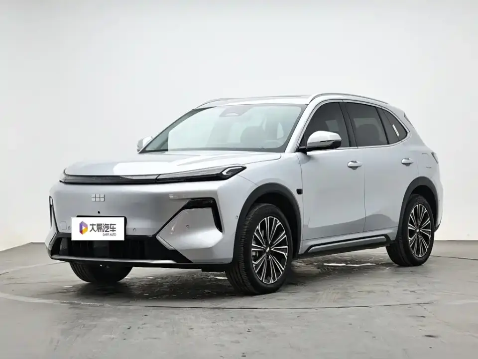Geely Galaxy Galaxy Starship 7 EM-i Model 120km Voyage+ Edition 2025