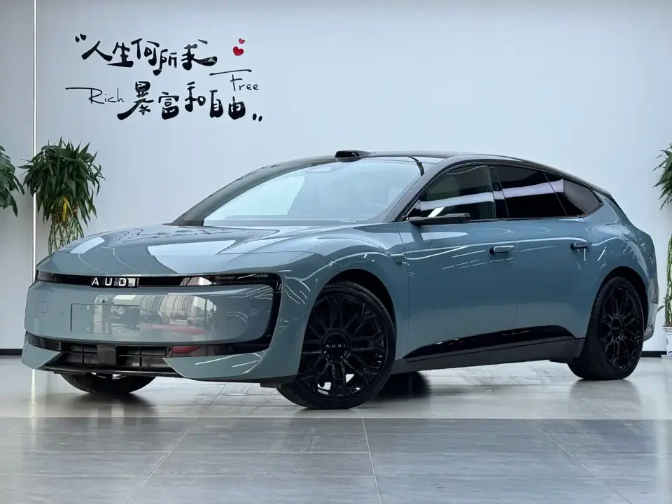 Audi E5 Sportback Model Base Version 2026