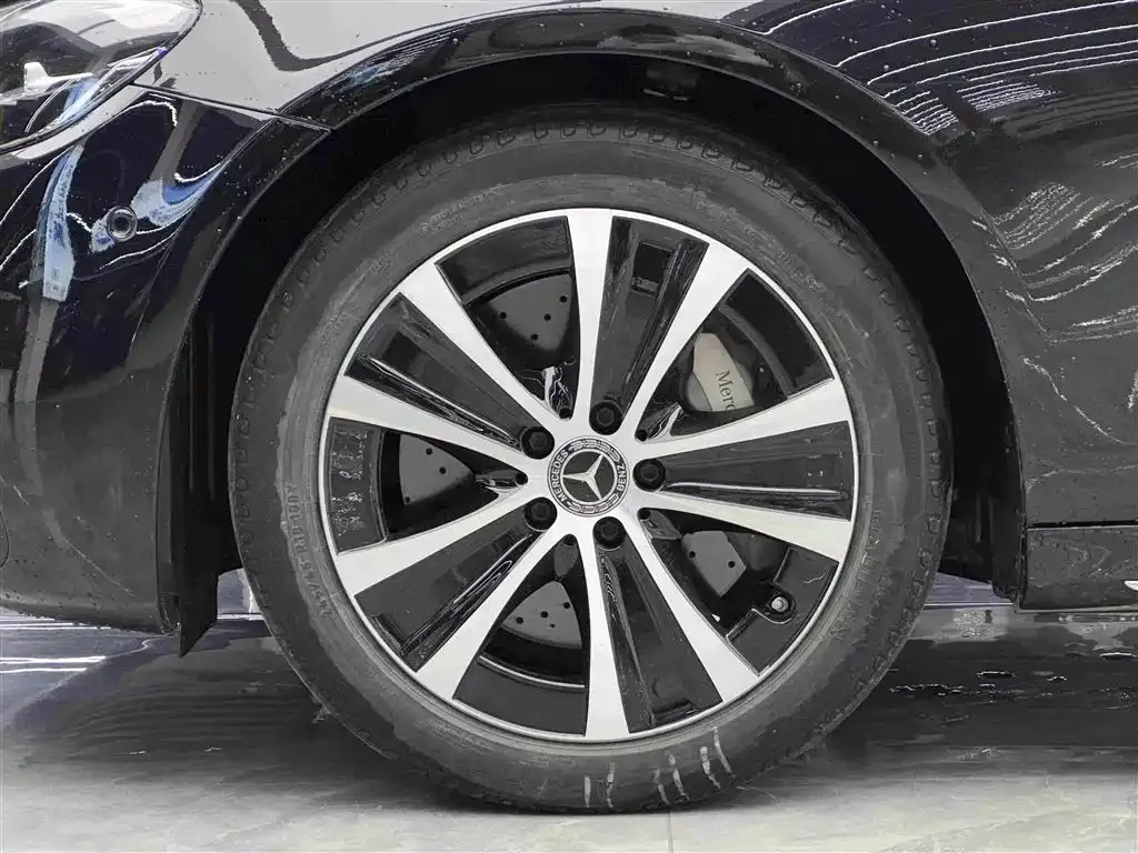 Mercedes-Benz E-Class New Energy E 350 e L Plug-in Hybrid Sports Sedan 2021 — фото 4