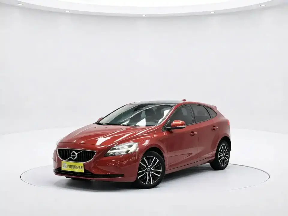 Volvo V40 T3 Momentum 2019